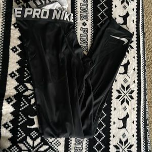 Nike!!!  Pro dry fit leggings